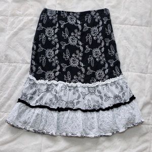 WHBM embroidered floral ruffled skirt